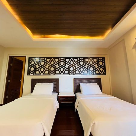 Alam Indah Beach Resort Busuanga Exteriör bild