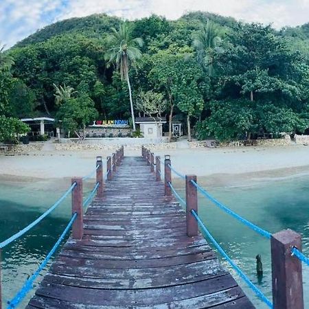 Alam Indah Beach Resort Busuanga Exteriör bild