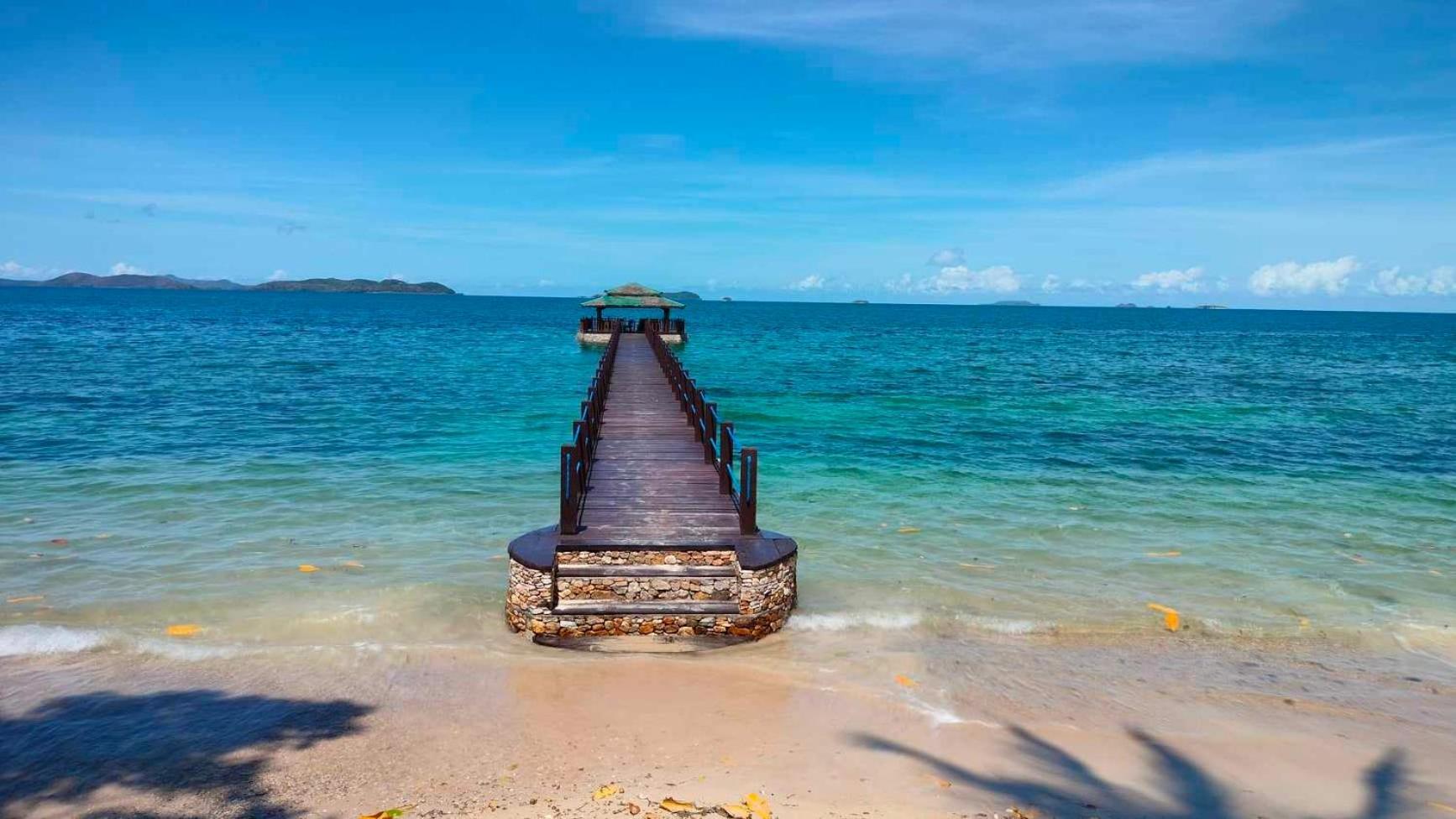 Alam Indah Beach Resort Busuanga Exteriör bild