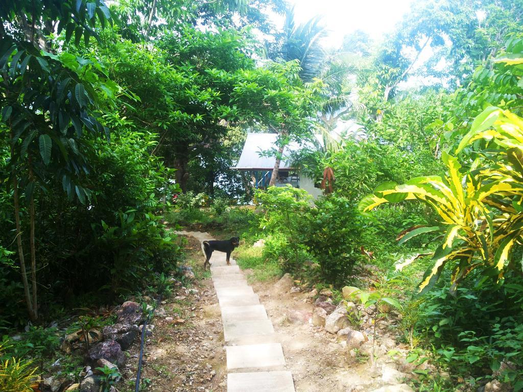 Alam Indah Beach Resort Busuanga Exteriör bild