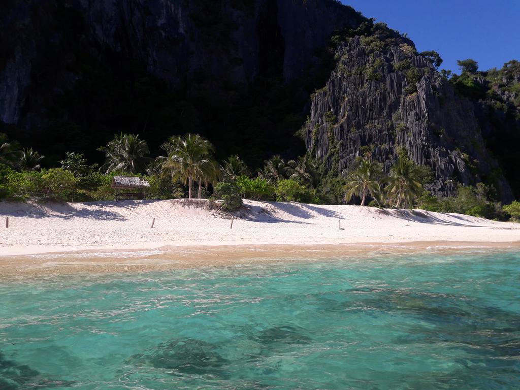 Alam Indah Beach Resort Busuanga Exteriör bild